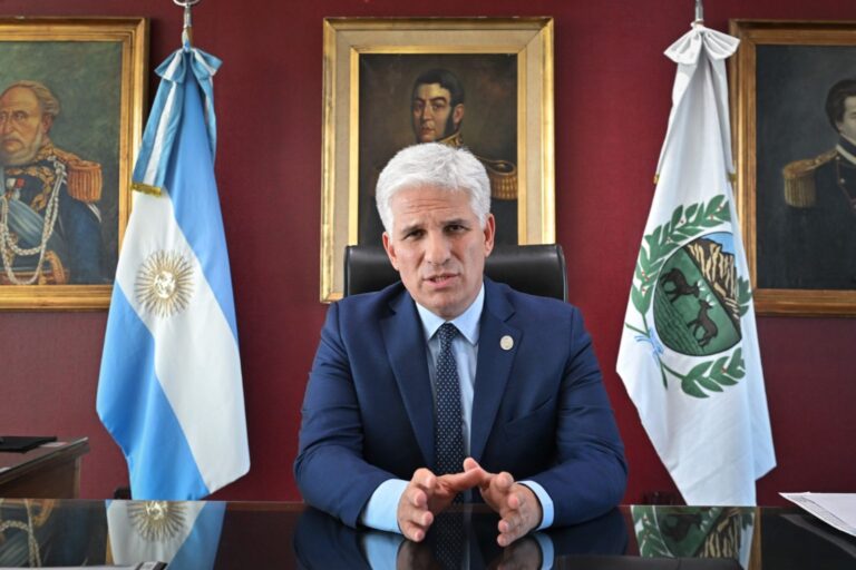 Lee más sobre el artículo El gobernador anuncia un bono de fin de año para empleados públicos y beneficiarios de Inclusión Social