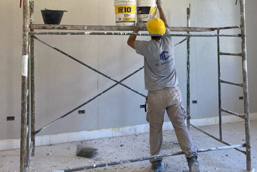 Lee más sobre el artículo La refacción del Hospital ‘Juan Domingo Perón’ avanza con un 60% de progreso