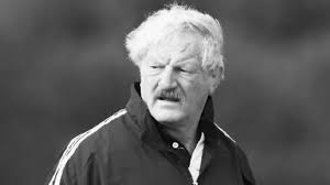 Lee más sobre el artículo Murió Alex Wyllie, el entrenador que llevó a Los Pumas a sus primeros cuartos de final en un Mundial