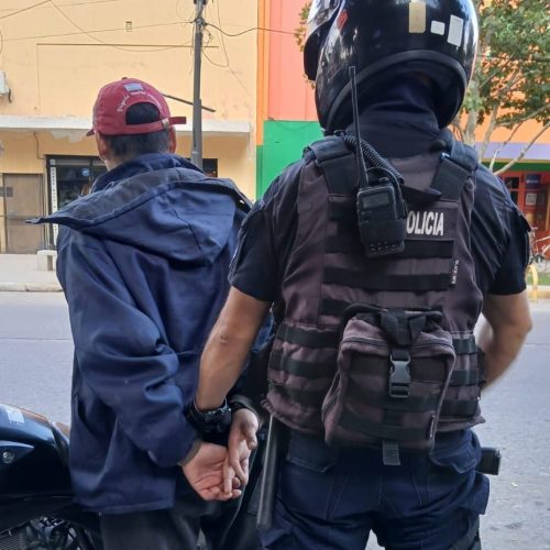 Lee más sobre el artículo Villa Mercedes: demoraron a un joven que portaba un arma blanca en la vía pública