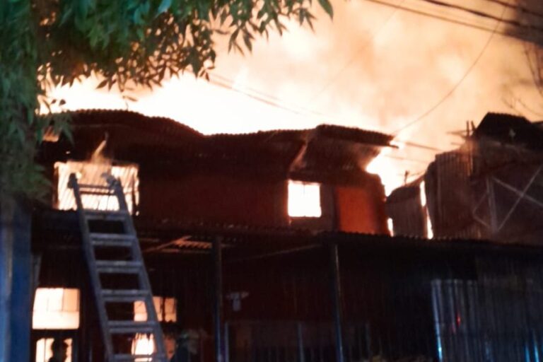 Lee más sobre el artículo Horror en San Fernando: tres niños murieron en un feroz incendio