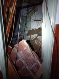 Lee más sobre el artículo Córdoba: se le cayó encima el techo de su habitación mientras dormía y murió