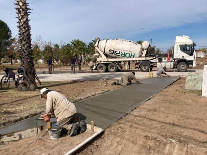 Lee más sobre el artículo Avanzan las tareas de remodelación en Plaza Italia