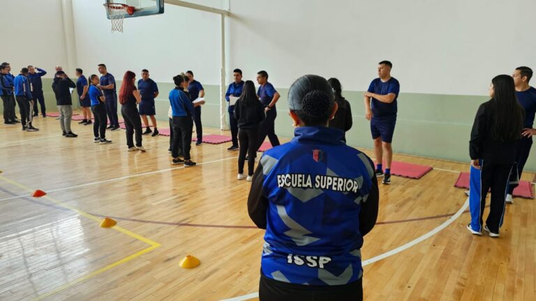 Lee más sobre el artículo San Luis: Evaluaron físicamente a más de 1.000 efectivos policiales y penitenciarios como parte de su formación para el ascenso