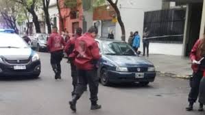 Lee más sobre el artículo Masacre en Villa Crespo: encontraron a una familia asesinada en su departamento