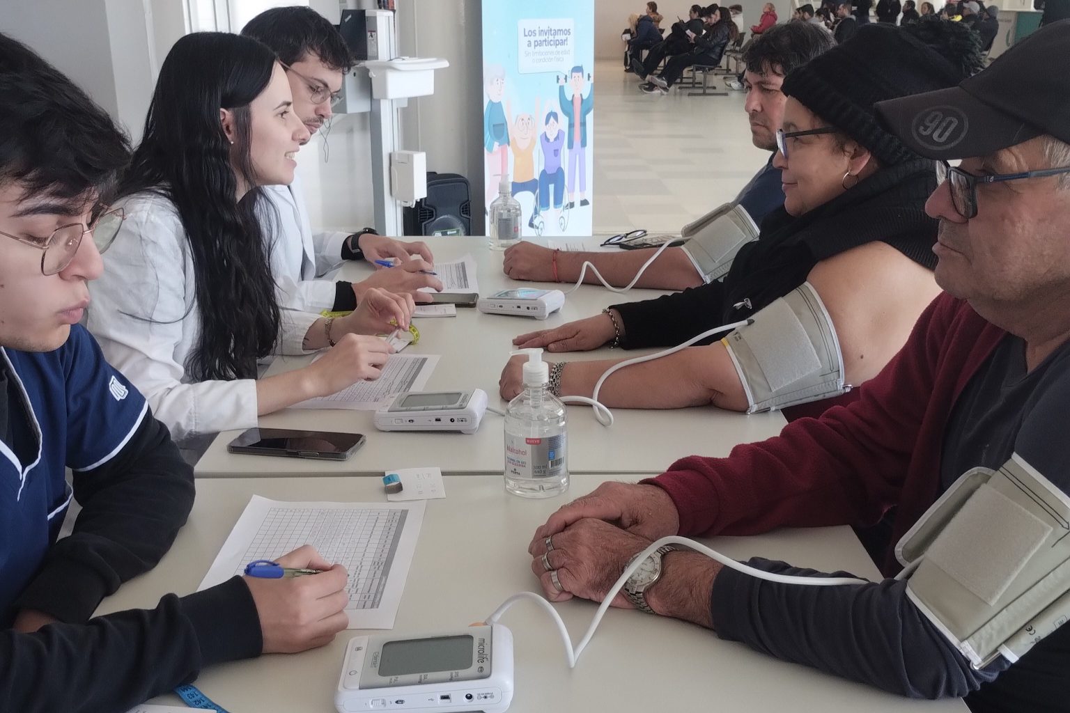 Lee más sobre el artículo Ofrecen controles gratuitos de presión arterial y glucemia en el Hospital Ramón Carrillo