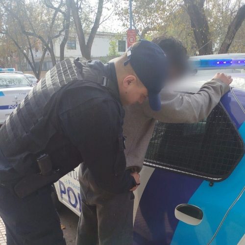 Lee más sobre el artículo Villa Mercedes: demoraron a un joven por merodear comercios con actitud sospechosa