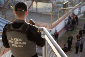 Lee más sobre el artículo Mendoza: fue denunciado por abuso y se suicidó frente a la Policía cuando iba a ser detenido