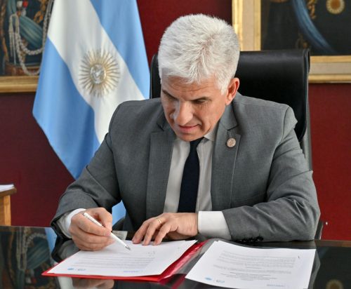 Lee más sobre el artículo El CFI y la Provincia amplían líneas de crédito al sector privado por $750 millones