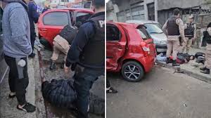 Lee más sobre el artículo Demencial persecución de película: detuvieron a menores de 14 y 17 años en un auto robado y con dos revólveres