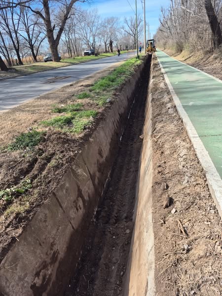Lee más sobre el artículo Avanza la limpieza del canal de la avenida Jorge Newbery