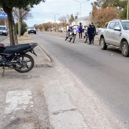 Lee más sobre el artículo San Luis: un adolescente fue hospitalizado tras ser atropellado por una moto y rozado por una camioneta