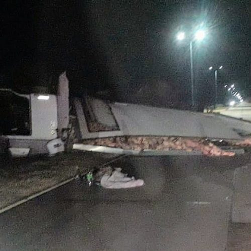 Lee más sobre el artículo Dos hombres hospitalizados tras el vuelco de un camión en la Autopista de las Serranías Puntanas