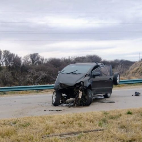 Lee más sobre el artículo Un automóvil volcó en la Autopista de las Serranías Puntanas
