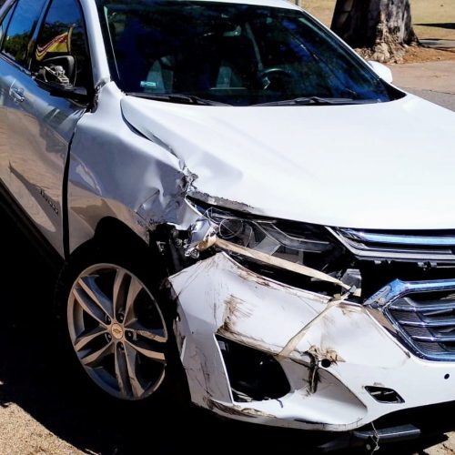 Lee más sobre el artículo vJuana Koslay: un colectivo y una camioneta protagonizaron un choque frente al “Ave Fénix”