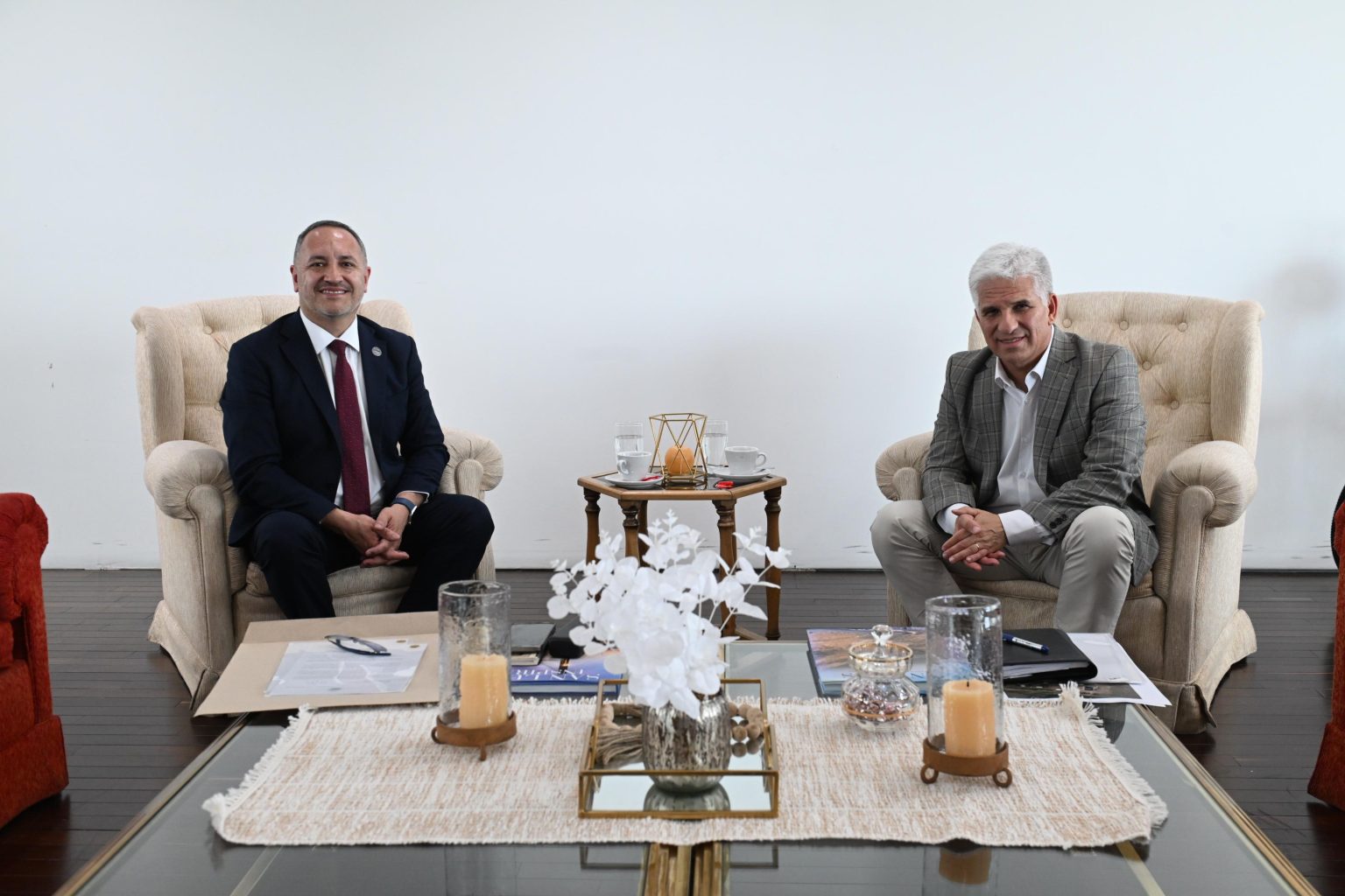 Lee más sobre el artículo El Gobernador se reunió con el rector de la UNViMe