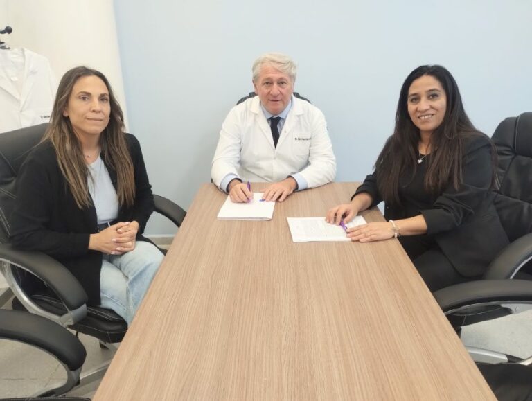 Lee más sobre el artículo El Hospital Central ‘Dr. Ramón Carrillo’ firmó un convenio con Unimed