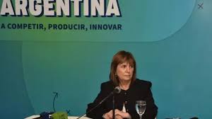 Lee más sobre el artículo El Gobierno firma un acuerdo antiterrorista con el FBI de Estados Unidos