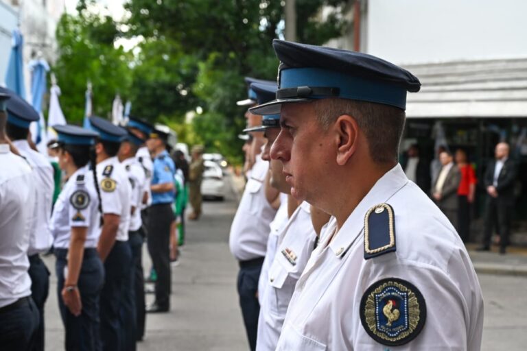 Lee más sobre el artículo El Gobernador participó del acto aniversario de la Policía Federal Argentina