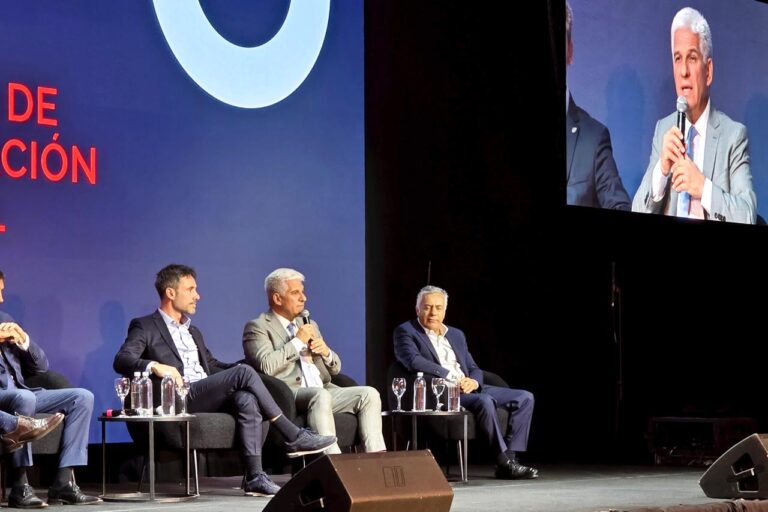 Lee más sobre el artículo “El líder es un trabajador. Hay un 2% de inspiración y hay un 98% de transpiración en un líder”