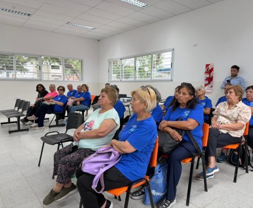 Lee más sobre el artículo Defensa del Consumidor brindó un taller sobre herramientas digitales para adultos mayores