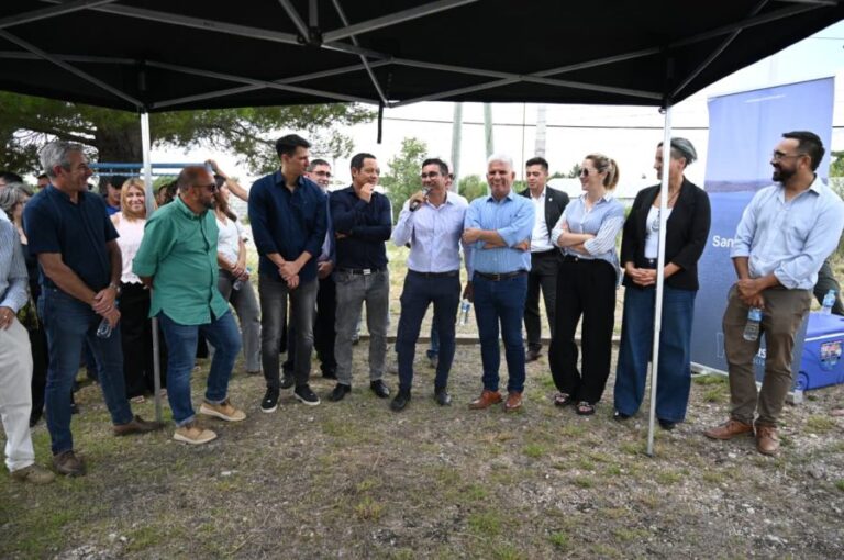 Lee más sobre el artículo El Gobierno fortaleció el suministro de agua en Renca con una nueva bomba