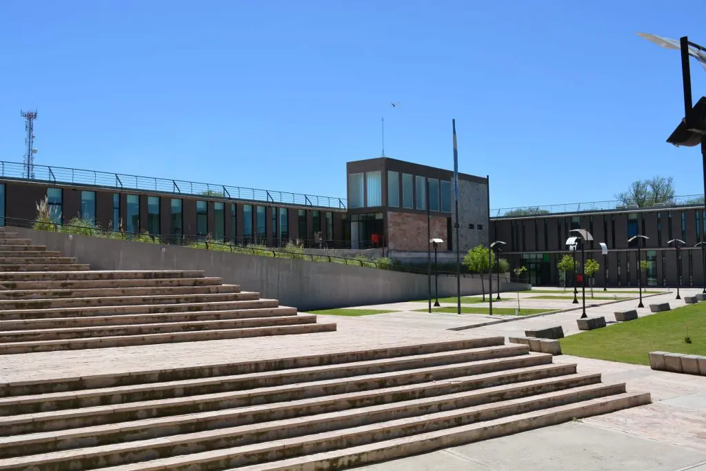 Lee más sobre el artículo IMPUTARON A UNA MUJER POR LESIONES GRAVES EN UN ACCIDENTE DE TRÁNSITO EN VILLA MERCEDES