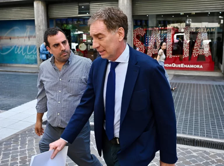 Lee más sobre el artículo Diego Santilli viajará este viernes a Corrientes para sumar el apoyo de Valdés a la reforma laboral de Milei