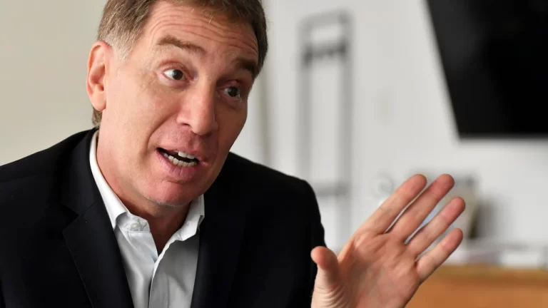 Lee más sobre el artículo Santilli cruzó las criticas de Kicillof a la reforma laboral: “Quieren que las empresas se fundan”