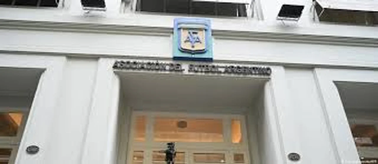 Lee más sobre el artículo La Justicia investiga un presunto desvío de 50 millones de dólares en la AFA