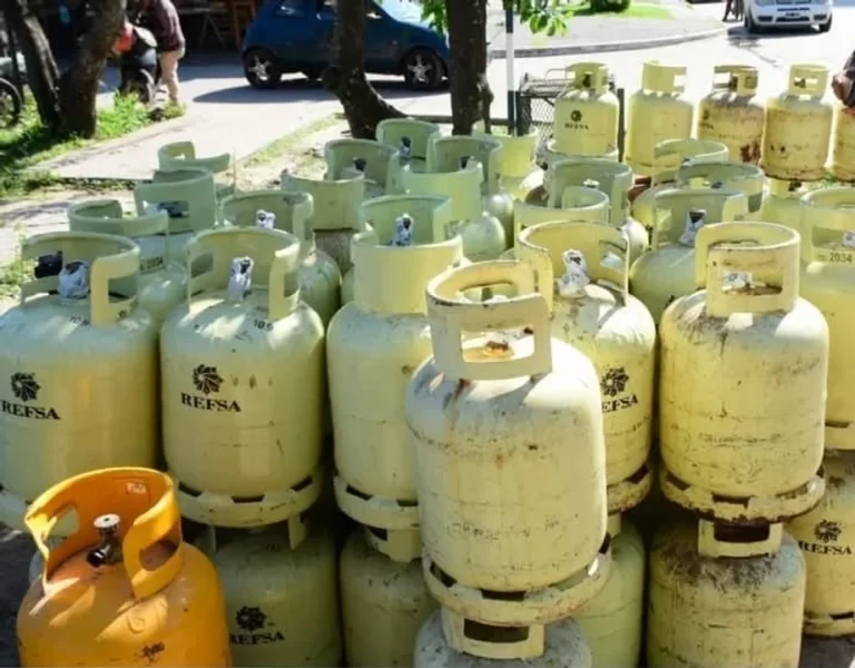 Lee más sobre el artículo Suba de garrafas en Formosa: denuncias por precios “abusivos” y advertencias por mercado informal