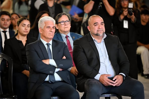 Lee más sobre el artículo El intendente Frontera acompañó el inicio del ciclo lectivo en la UNViMe