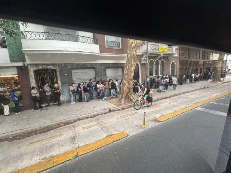 Lee más sobre el artículo Las largas colas por un empleo no aseguran que esté el candidato indicado para el puesto