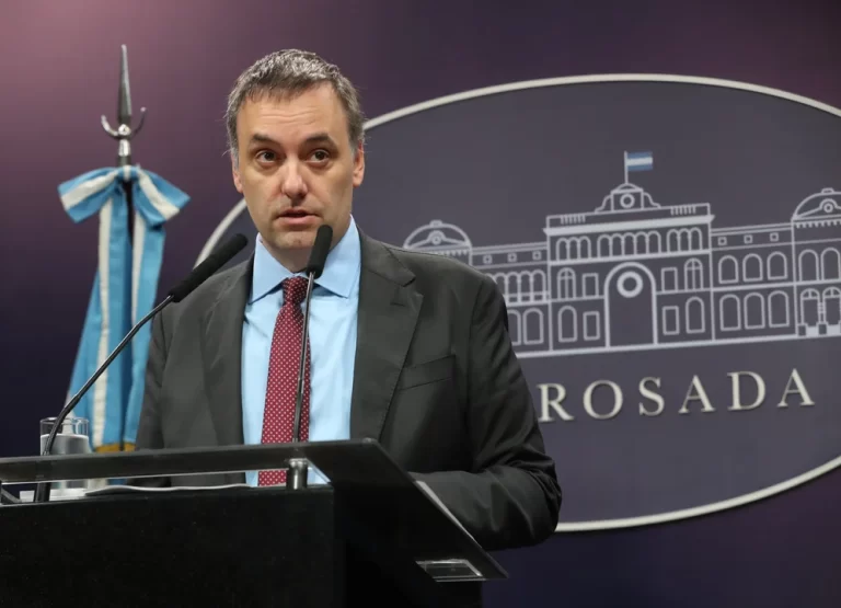 Lee más sobre el artículo Adorni continúa con su batería de reuniones tratando de dejar atrás los cuestionamientos