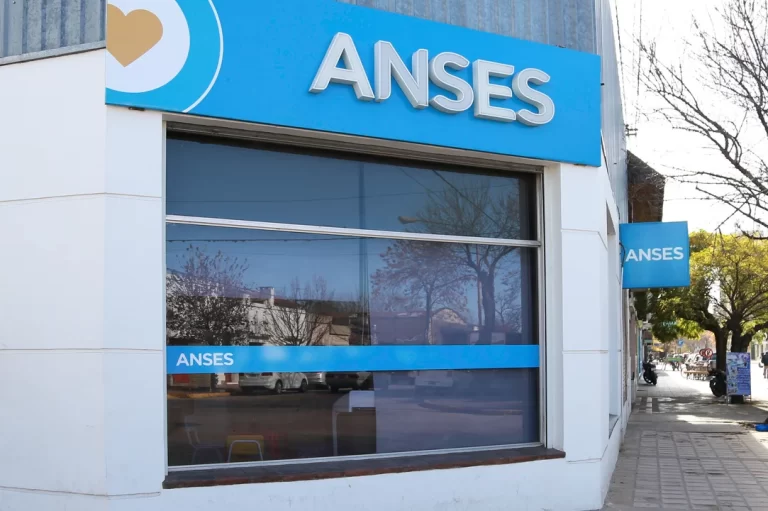 Lee más sobre el artículo Cuándo cobro ANSES: calendario oficial de todos los pagos del viernes 27 de marzo de 2026