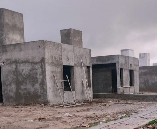 Lee más sobre el artículo Avanza la construcción de viviendas en Naschel, Juan Llerena y San Martín