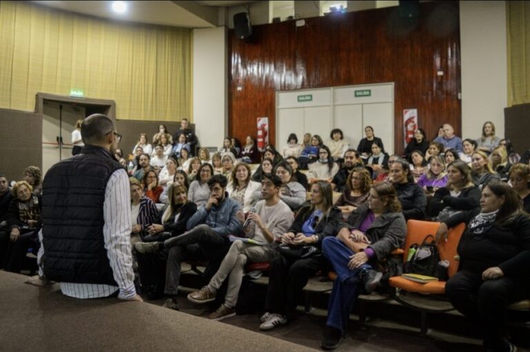 Lee más sobre el artículo Realizaron con éxito el 2° Congreso de Neurodiversidad en la EDIRO