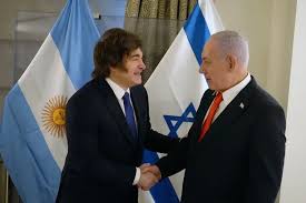 Lee más sobre el artículo Antes de viajar a Israel, Javier Milei recibió a la DAIA en la Rosada