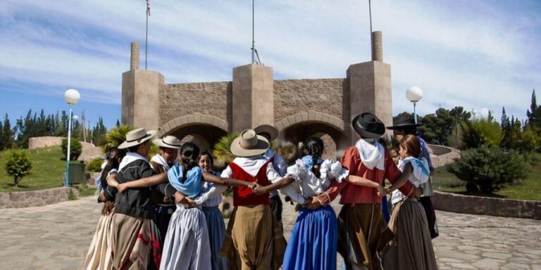 Lee más sobre el artículo San Luis se prepara para celebrar la Semana Patria con actividades en toda la provincia