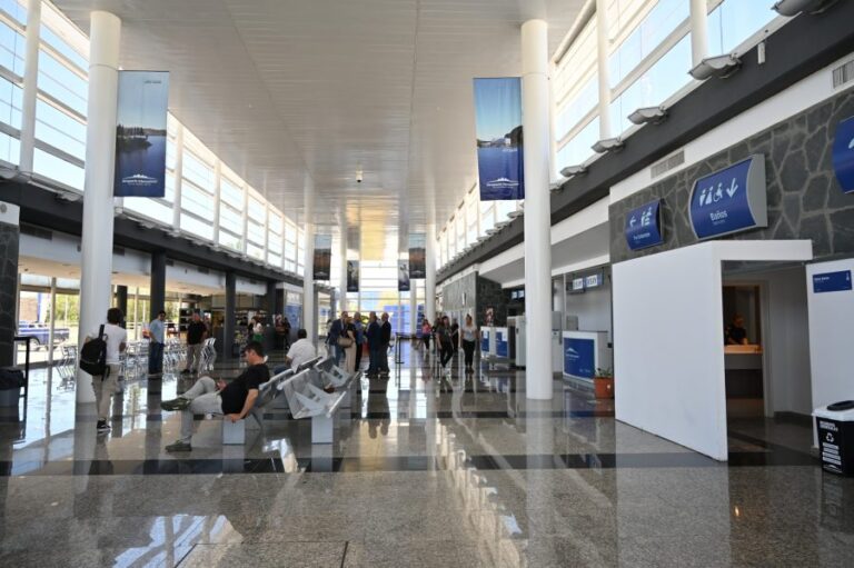 Lee más sobre el artículo Está disponible el cronograma de vuelos del Aeropuerto Internacional Valle del Conlara para junio