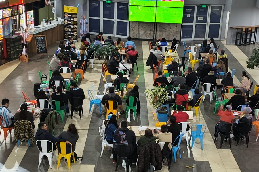 En este momento estás viendo Pantalla gigante y actividades para toda la familia: la EDIRO se prepara para alentar a la Selección Argentina