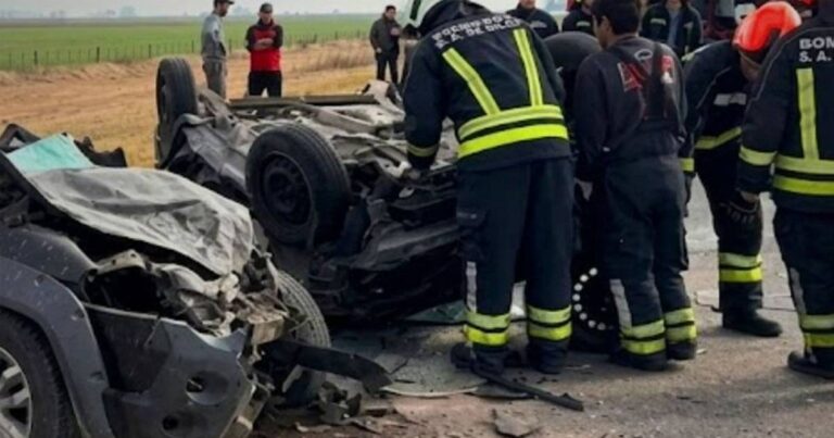 Lee más sobre el artículo Tres personas murieron en un choque múltiple en la Ruta 7, entre ellos, un nene de 12 años