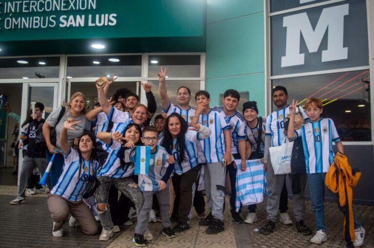 Lee más sobre el artículo La EDIRO vibró con el triunfo de Argentina ante Inglaterra y celebró el pase a la final