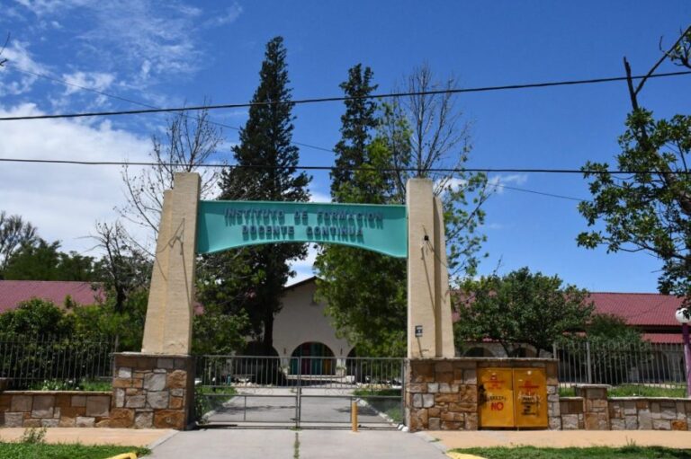 Lee más sobre el artículo El IFDC Villa Mercedes abrió la convocatoria para cubrir cargos docentes