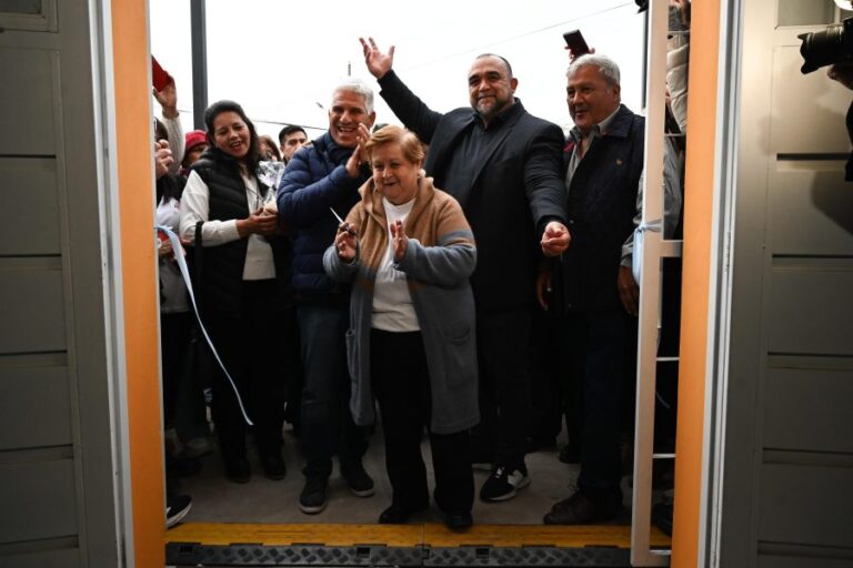 Lee más sobre el artículo Inauguraron el renovado SUM del barrio Viva San Luis con una inversión de $300 millones