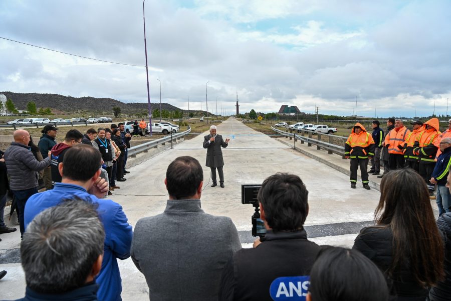 Lee más sobre el artículo Inauguraron la reconstrucción de los puentes frente al Hospital Ramón Carrillo