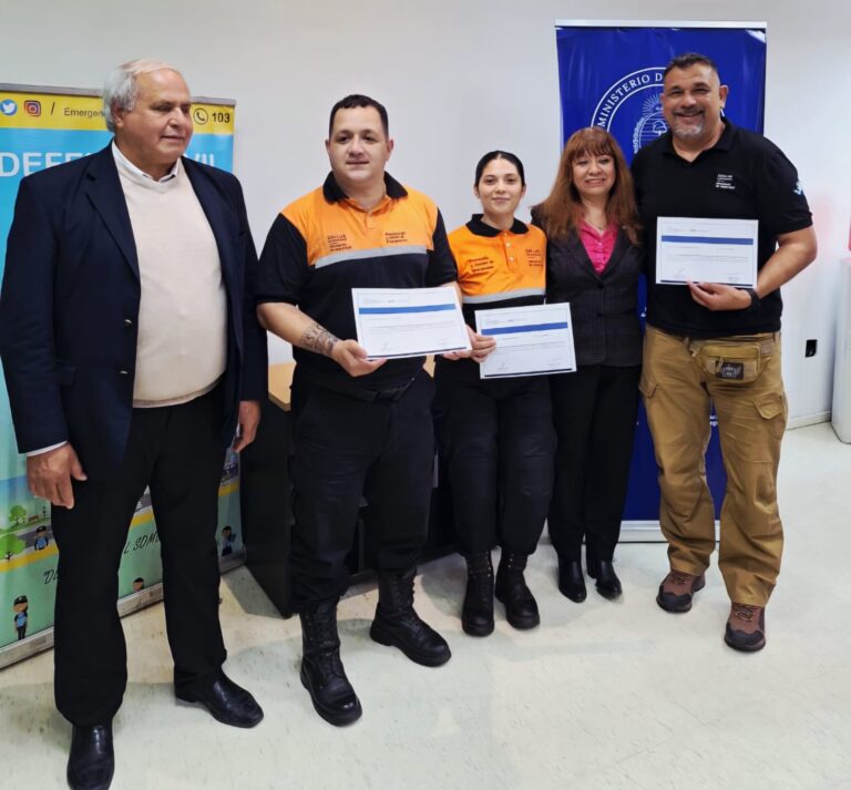 Lee más sobre el artículo San Luis certificó a sus primeros tres instructores en Gestión de Riesgos y Manejo del Fuego